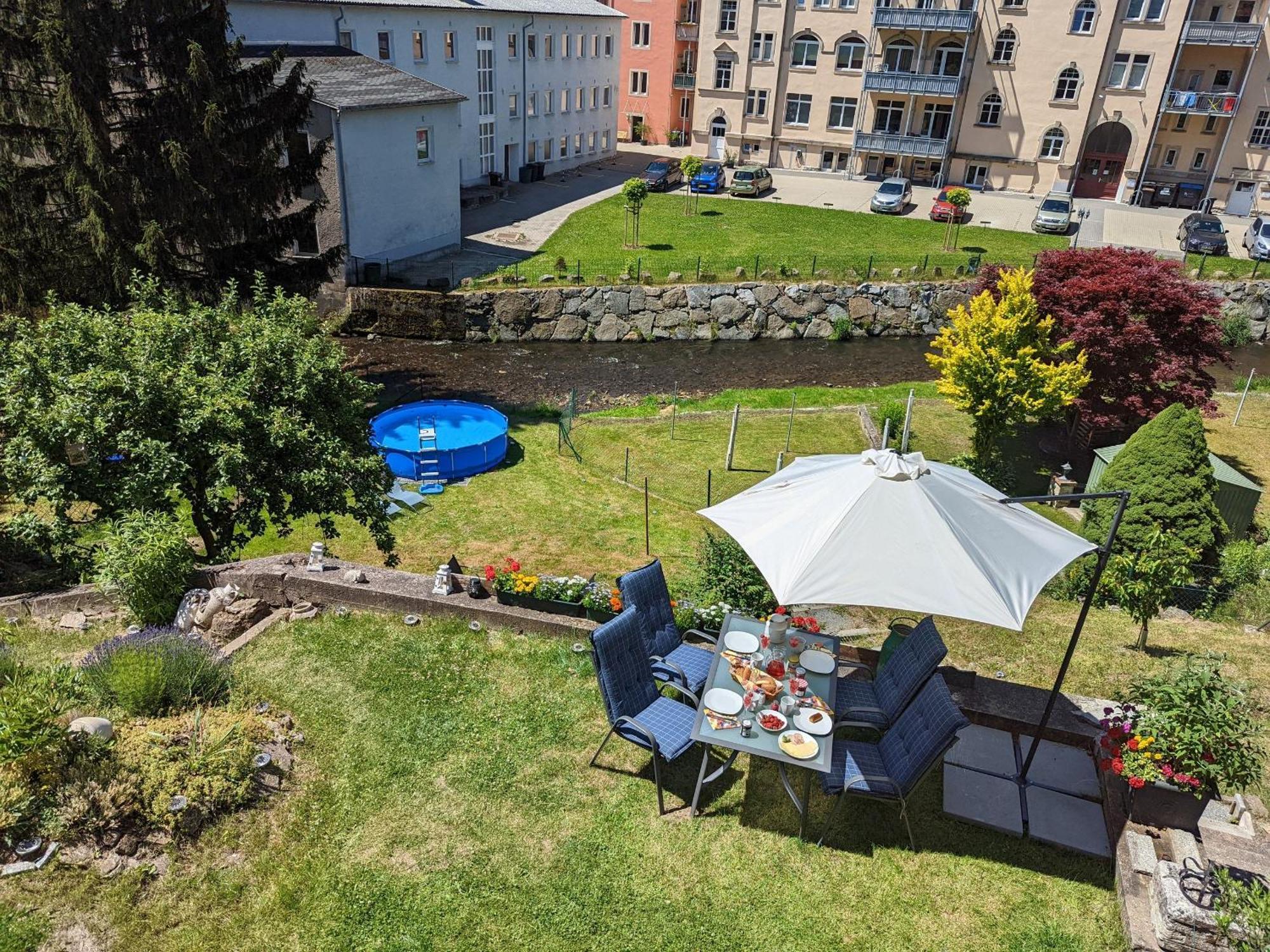 F4 - Urlaubsmagie - Grosse Wohnung Fuer Bis Zu 10 Personen Sebnitz Dış mekan fotoğraf